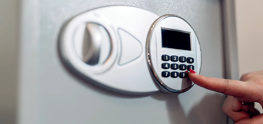 Jewelry Safe Cracking in Barstow, California