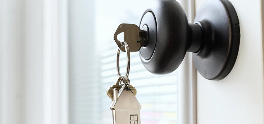 Bifold Door Knob Replacement in Barstow, California